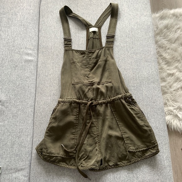 Wilfred Green Romper - Picture 4 of 6